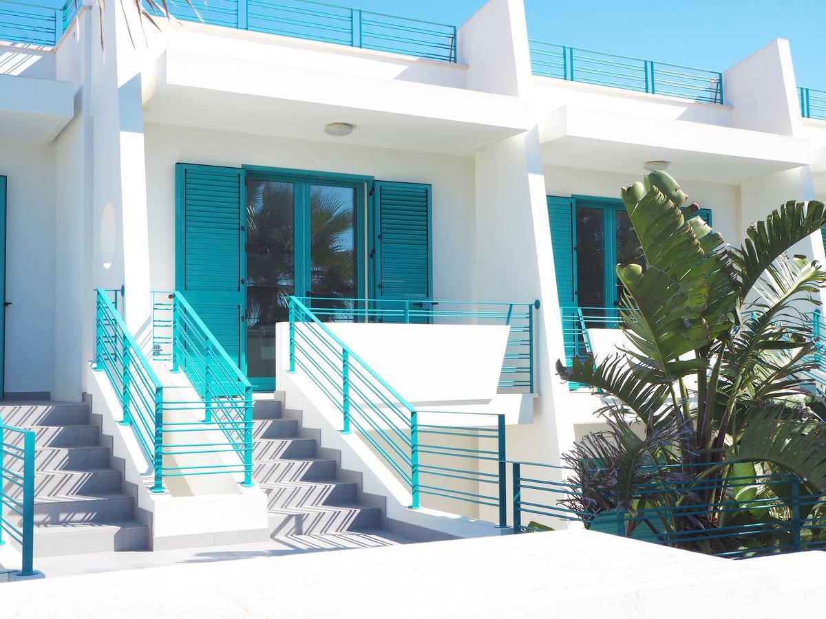 Terrazze Del Mare Aparthotel Racale Buitenkant foto