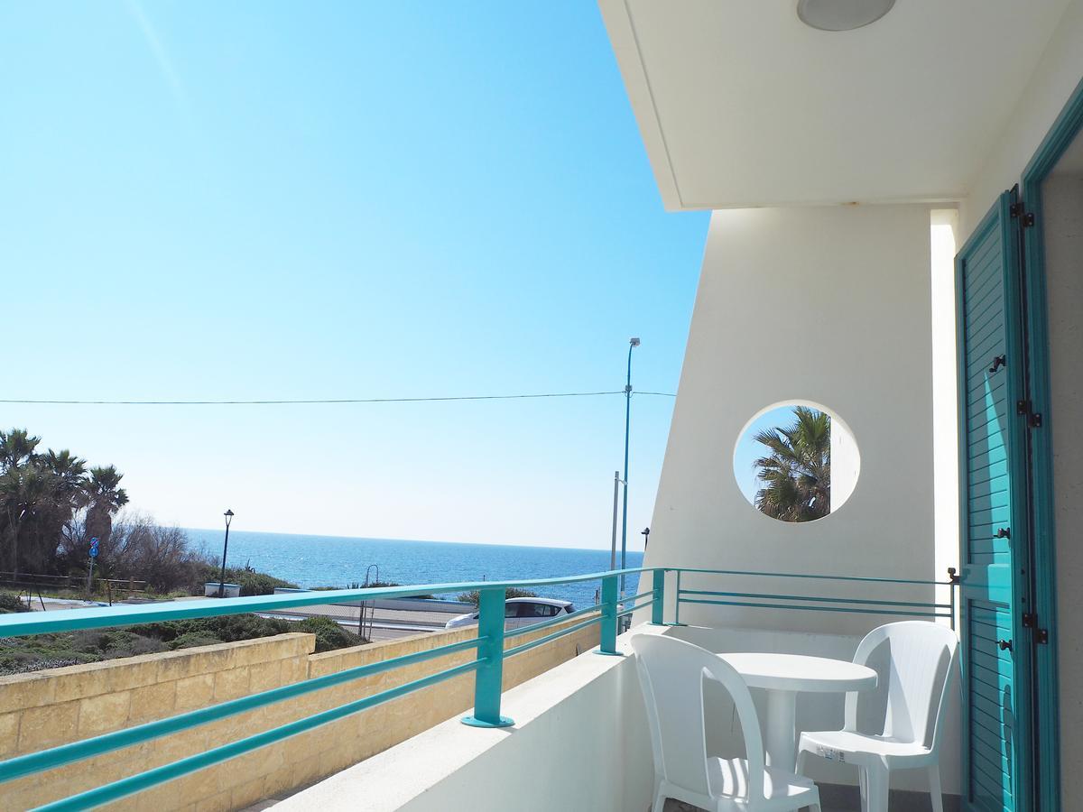 Terrazze Del Mare Aparthotel Racale Buitenkant foto